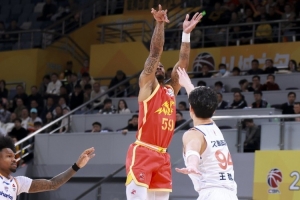 媒体人：上海的隐忧或是体能 G5回到主场会是他们压力最大的一场