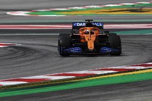 官方：诺里斯因赛车遭遇故障停在缓冲区，迈凯伦被罚款3万欧元