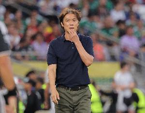 难兄难弟！韩国主帅洪明甫、苏格兰主帅今日均辞职，带队小组出局